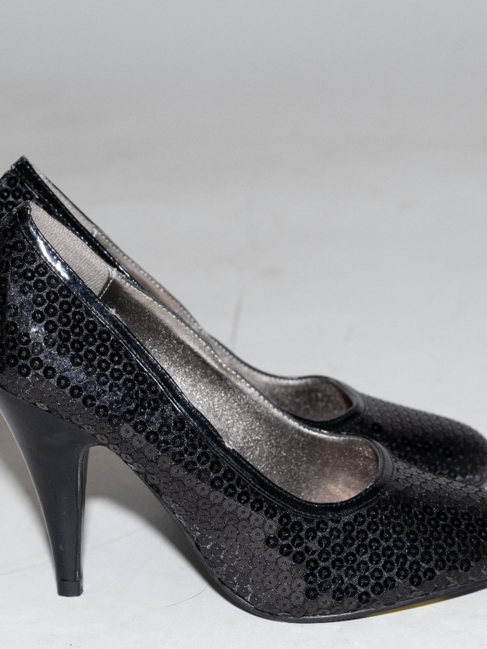 Y2k black sequin heels size 6 unlisted